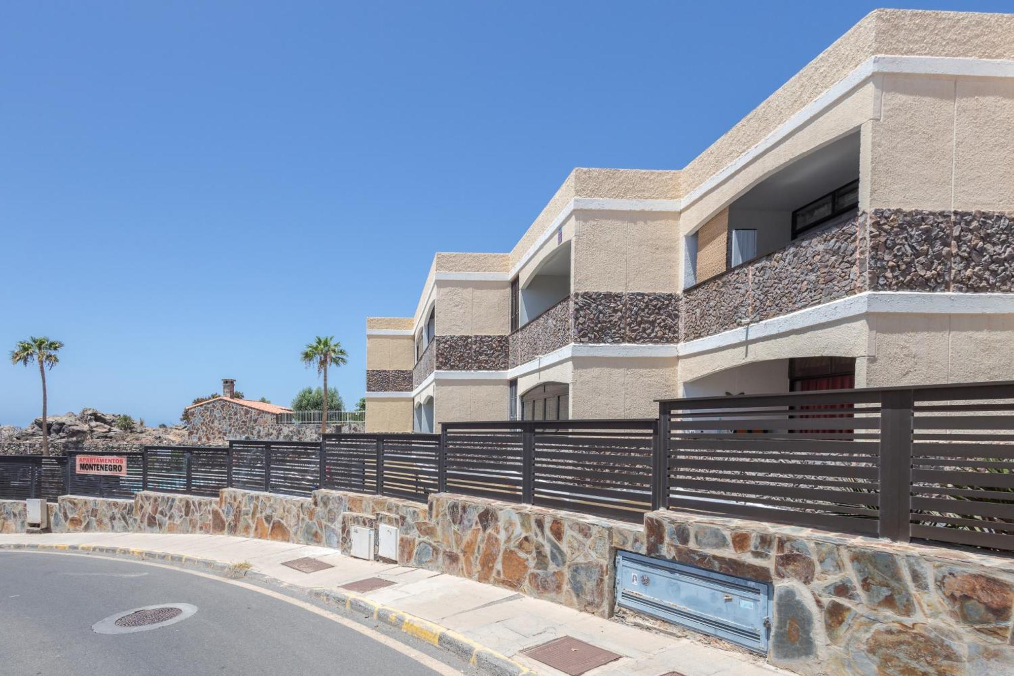 Lightbooking San Agustin Montenegro Apartment Luaran gambar